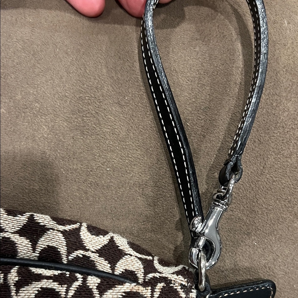 (Final Sale) Vintage Coach Signature Brown and Cream mini purse - Picture 3 of 6